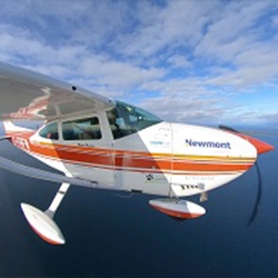 Des pilotes dévoilent l'expédition aérienne estivale « Give Hope Wings » (Donner des ailes à l'espoir) en soutien à Hope Air